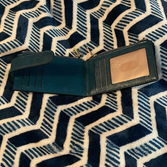 Blue AirTag Wallet, Genuine Leather Bifold Credit Card Holder - Picture 5 of 5